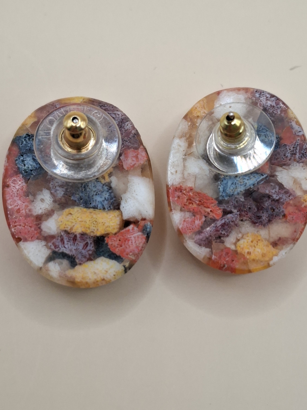 Monet Multi Color Stone Looking Chips In Resin - Picture 2 of 3